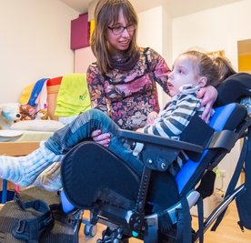 Für Romy Wohlgemuth war die Zeit, als Deborah die Heilpädagogische Kita in Chemnitz nicht besuchen konnte, besonders schwer. Denn parallel mussten Deborahs Geschwister im Homeschooling betreut werden. 