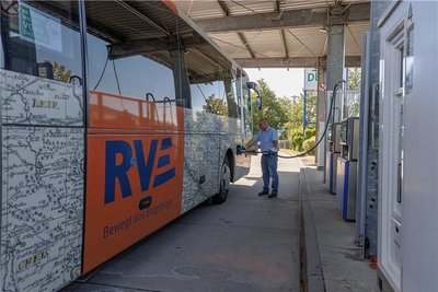 Auch der Regionalverkehr Erzgebirge hat mit Preissteigerungen zu kämpfen. Eine wesentlicher Faktor ist dabei Diesel. 