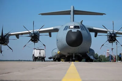 Der Airbus vom Typ A-400M ist das Transportflugzeug der Bundeswehr. 