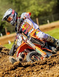 Jeremy Sydow aus Grüna hat in diesem Jahr den Wechsel vom Motocross (hier im Bild) zum Enduro vollzogen. Dieser hat sich sofort ausgezahlt, der 22-Jährige fährt in der neuen Sportart vorn mit. An diesem Wochenende bekommt er es bei "Rund um Zschopau" erstmals mit der Weltelite in seiner Altersklasse zu tun. 