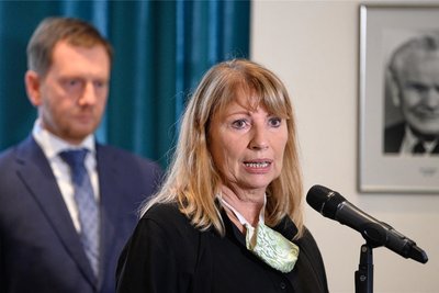 Führen ihre Parteien als Spitzenkandidaten in die Landtagswahl: Ministerpräsident Michael Kretschmer (CDU) und Sozialministerin Petra Köpping (SPD).
