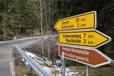 Keine Ampel und keine Baustelle mehr: Ab Freitagnachmittag darf der Verkehr über die neue Brücke wieder rollen.