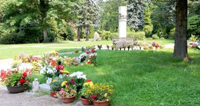 Bestattungen im Urnengemeinschaftsgrab liegen auch auf dem Werdauer Friedhof im Trend. Damit geht ein Stück Bestattungskultur verloren. Das befürchtet Udo Naundorf.