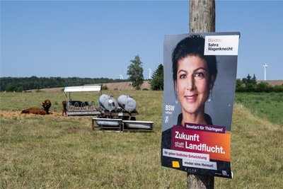 Eine „Wundertüte“? Ein Wahlplakat der Partei Bündnis Sahra Wagenknecht, kurz BSW.