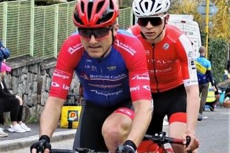 3000 Höhenmeter in Böhmen - Sebastian Vogel (v.) holte in Tschechien Schwung für das Kriterium in Chemnitz.