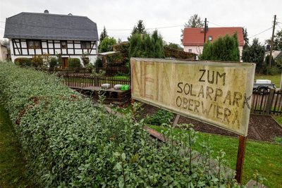 Ein weiteres Protest-Plakat an der Waldenburger Straße.