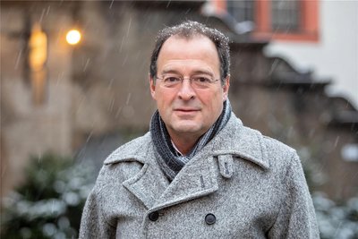 Eckhard Sorger ist im Plauener Rathaus verantwortlich für den Weihnachtsmarkt. Er kritisiert das Regelwerk der Gema als „wenig transparent“.