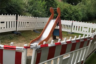 Hier spielt vorerst kein Kind. Auf dem Areal an der Dr.-Otto-Just-Straße wurden Nägel im Sand entdeckt.
