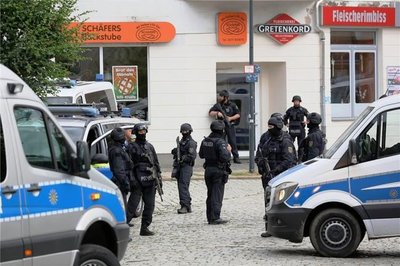 Mit einem Großaufgebot hatte Polizeibeamte im Juni 2018 in Limbach-Oberfrohna und Umgebung nach dem flüchtigen Mann gesucht. 