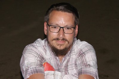 Michael Kilian, Geschäftsführer der Agro-Dienst Marktfrucht GmbH aus Markneukirchen, würde sich gern den Text des Vertrages durchlesen.