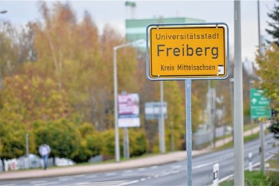 Freiberger haben über ihre Jugend in der DDR erzählt. Daraus entstand ein Film. Dieser ist am Donnerstag, 16 Uhr in der Stadtbibliothek Freiberg zu sehen. 