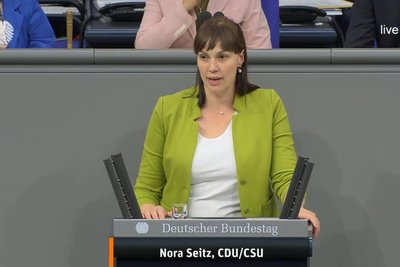 Nora Seitz (CDU) ist seit diesem Jahr Abgeordnete im Deutschen Bundestag. Sie ist Mitglied im Ausschuss für Arbeit und Soziales.