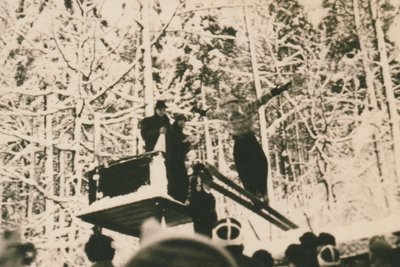 Mut und Eleganz gehörte für die Schanzenathleten, wie hier zur Kreismeisterschaft 1935, stets dazu.