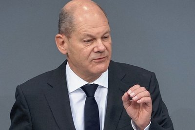 Nüchtern, sachlich, unspektakulär: Noch-Vize-Kanzler und Noch-Nicht-Kanzler Olaf Scholz bei seiner Rede im Bundestag. 