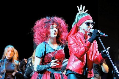Im Mai feierten die Rabenschnäbl Premiere im Eduard-von-Winterstein-Theater.