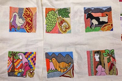 Die Ausstellung „West-Östliche Inspirationen“ in Textil hat Marina Palm zu einer weiteren Sonderausstellung im Oktober inspiriert: Textile Handarbeiten und Patchwork.