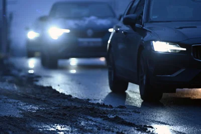 Autofahrer müssen bald wieder mit glatten Straßen rechnen.