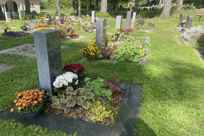 Auf dem Peniger Friedhof gibt es nun sogenannte Partnerstellen. Das sind Urnengräber für Ehepartner und andere Zweierkonstellationen.