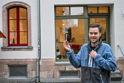 Alexander Cernyh betreibt am Brühl seit Kurzem ein Büro für die Förderung von Schülern.
