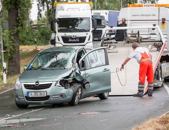 An dem Opel entstand wirtschaftlicher Totalschaden.