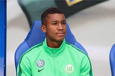 2017 wechselte Uduokhai in die Bundesliga zum VfL Wolfsburg.