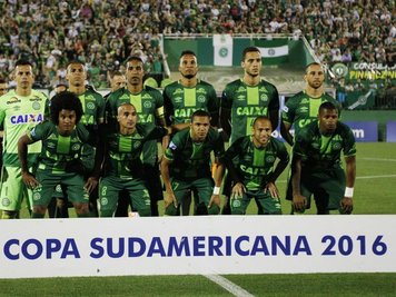 Das Fußballteam war über Santa Cruz de la Sierra in Bolivien nach Kolumbien geflogen.