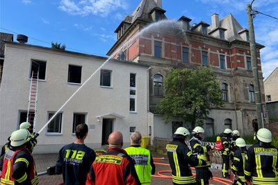 Mehr als 35 Kameraden waren bei der Übung in Thum im Einsatz.