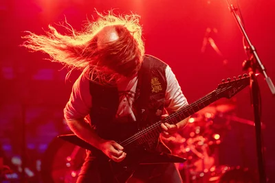 Kosmische Wut: Paul Riedl von Blood Incantation live.