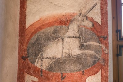 Fabelwesen sind genauso zu finden wie tierische Darstellungen.