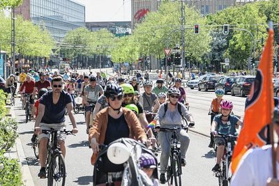Wie hier 2022 werden zur Kidical Mass am Samstag in Chemnitz erneut Hunderte Teilnehmer erwartet. 