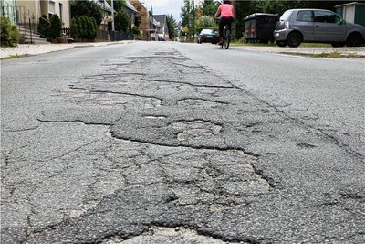 Die Hauptstraße in Mülsen ist in allen Ortsteilen reparaturbedüftig. Jetzt soll ein weiteres Teilstück gebaut werden. 