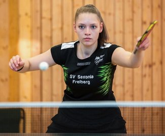 Hochkonzentriert: Alexandra Uhlig hat gegen den Tabellenzweiten Graupa alle ihre drei Spiele gewonnen. Insgesamt hat die neue Spitzenspielerin des SV Saxonia in der Rückrunde 4:1 Siege zu Buche stehen. 