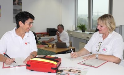 Karina Wild gehört zu denen, die für den Start am Montag alle Vorbereitungen treffen. 