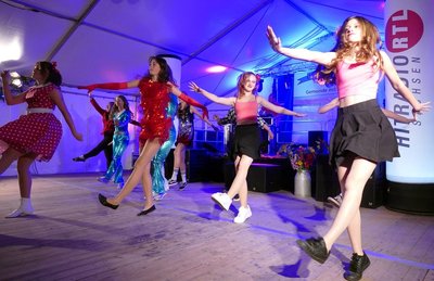 Die Funkengarde aus dem Gornauer Ortsteil Witzschdorf genoss ihr erstes "Heimspiel" seit mehr als zwei Jahren in vollen Zügen und wurde mit großem Applaus vom Publikum verabschiedet.