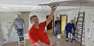 André Walter (vorn) und weitere Helfer stehen für Arbeitseinsätze parat.