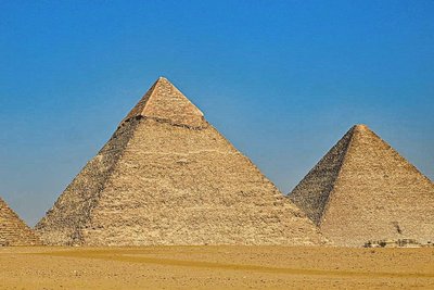 Von den Pyramiden zum Tal der Könige sind es rund 639 Kilometer mit dem Auto. 