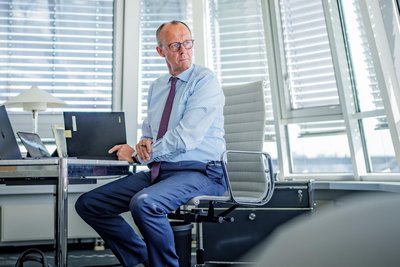 Der CDU-Bundesvorsitzende Friedrich Merz sieht Koalitionen mit dem BSW in den Ländern sehr skeptisch.Dort kommt sein Zwischenruf nicht gut an.