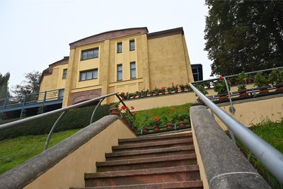 Die Villa und der Garten sind als Gesamtkunstwerk angelegt.