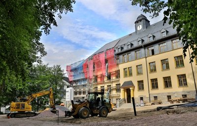 Noch ist die Oberschule Beierfeld eine Baustelle. Doch mit Beginn des Schuljahres 2022/23 soll hier wieder Unterricht stattfinden.