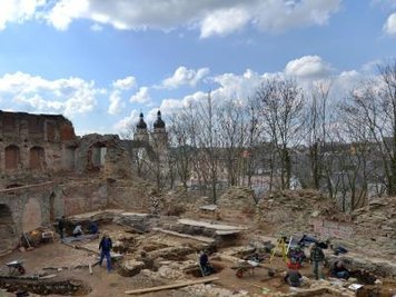 Ausstellung zeigt Zusammenhänge zwischen Landwirtschaft und Archäologie.