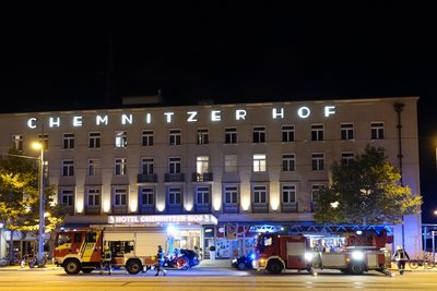 Die Feuerwehr war mit mehreren Fahrzeugen im Einsatz.