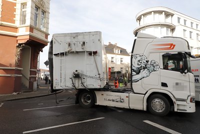 In Mittweida krachten auf der S 200 zwei Lkw zusammen.