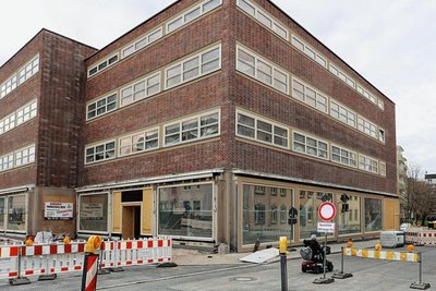 Ein Wohn- und Geschäftshaus soll aus dem ehemaligen Kaufhaus entstehen. Am Samstag ist die Baustelle zu besichtigen. 