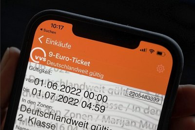 Kommt es oder kommt es nicht? Das von der Bundesregierung versprochene 9-Euro-Ticket bereitet einigen Bundesländern noch Sorgen. 