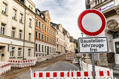 Der grundhafte Ausbau der Dr.-Robert-Koch-Straße in Burgstädt sollte bis Ende Oktober abgeschlossen sein.