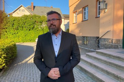 Bürgermeister Michael Wiezorek machte sich in der Ratssitzung für das Projekt des Solarparkes bei Mulda stark.