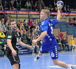 Robin Fischer - hier daheim gegen Zwönitz - gehört zu den Neuen im Auer Juniorteam, hat auch in der A-Jugend noch Spielrecht. 