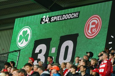 Desaster in Fürth: Fortuna Düsseldorf steigt ab.