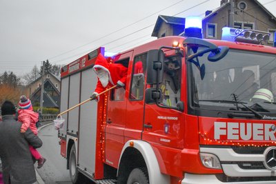 Gornsdorfer Feuerwehrleute überraschen bei Kontrollfahrt.