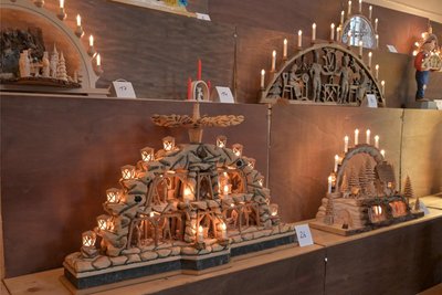 Bei der 22. Stollberger Schwibbogen-Ausstellung sind 34 Schwibbögen zu sehen.